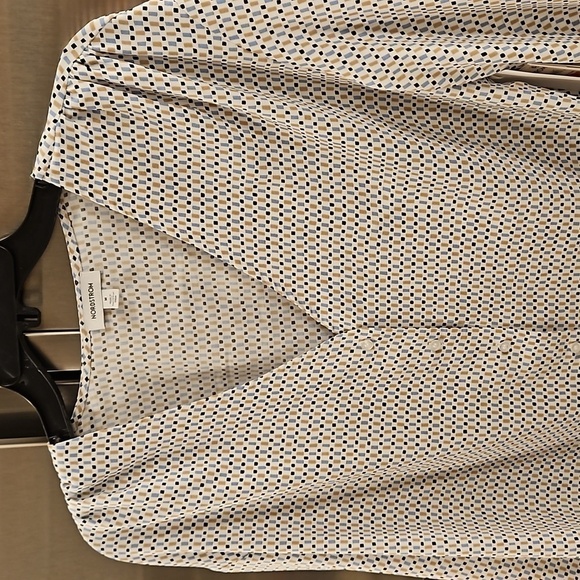💕NORDSTROM💕 Geometric Print Button Down Blouse ~ White Tan Black Medium M NWT - Picture 5 of 11